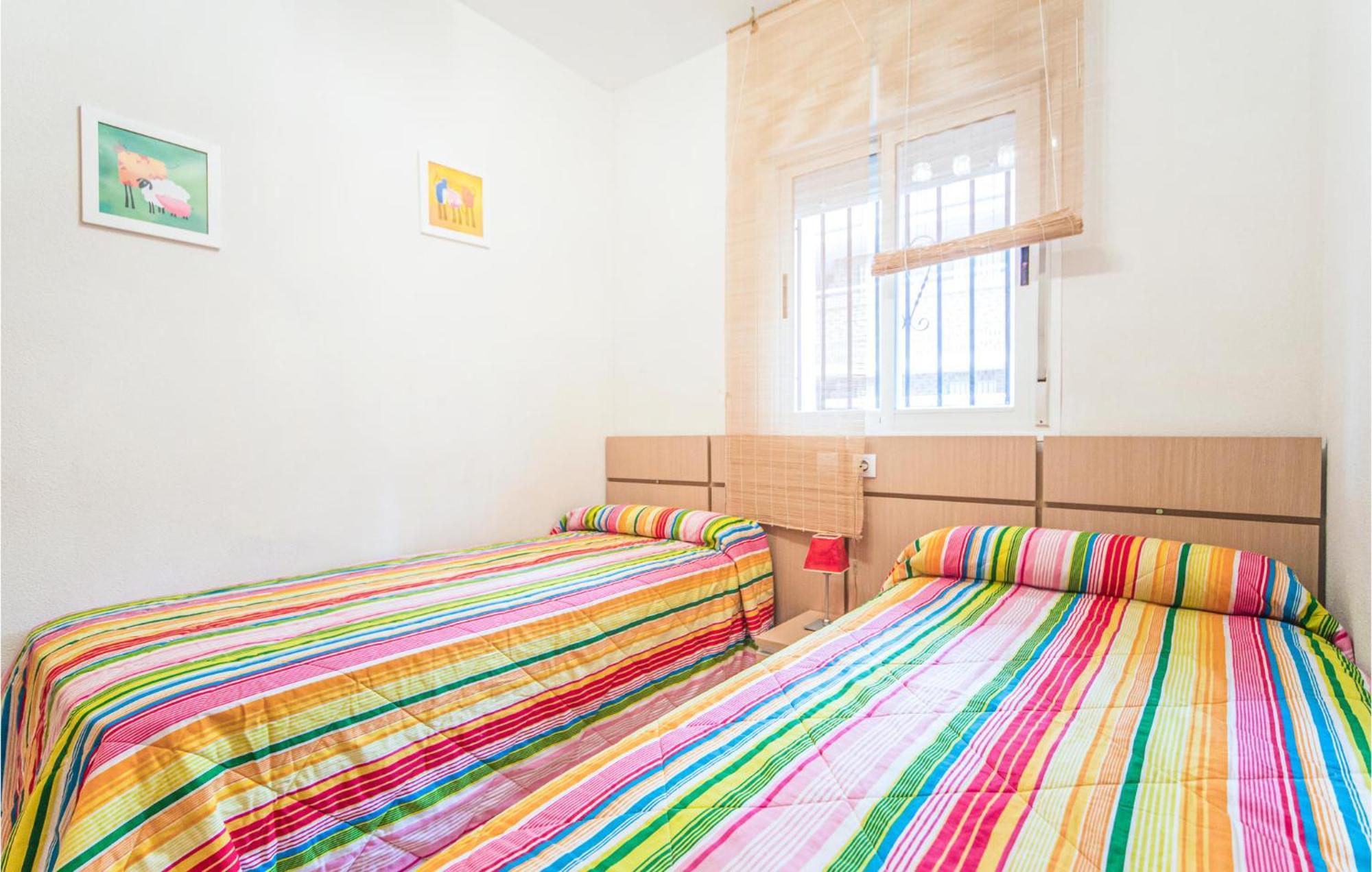 2 Bedroom Lovely Apartment In Oropesa Del Mar Exterior photo