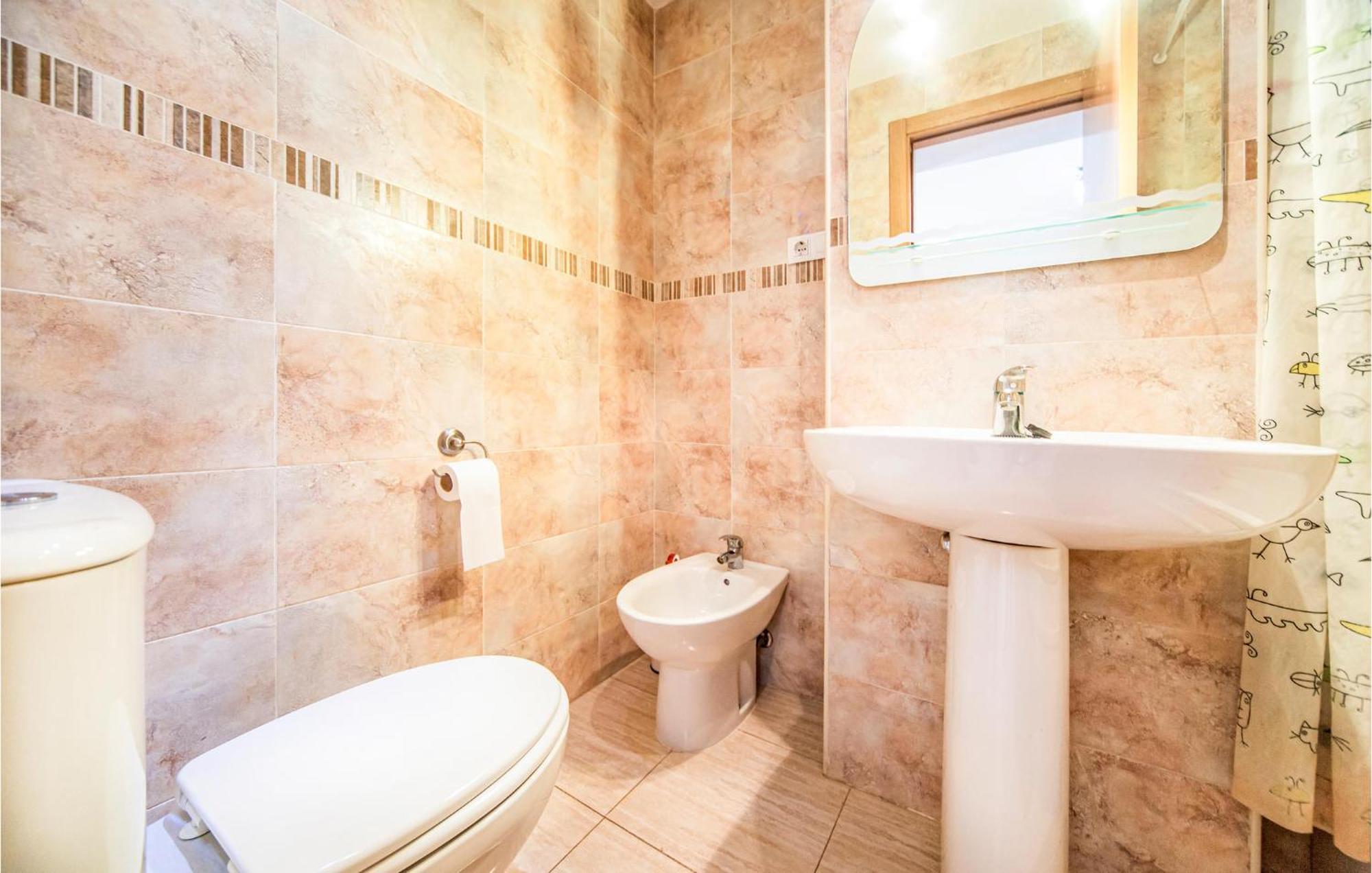 2 Bedroom Lovely Apartment In Oropesa Del Mar Exterior photo